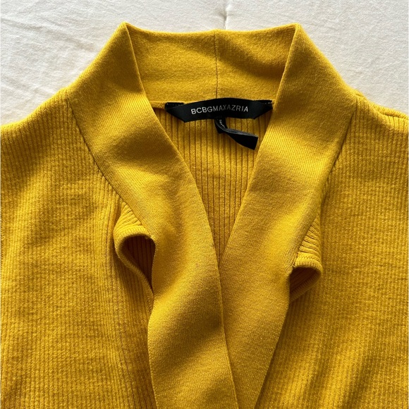 BCBGMAXAZRIA YELLOW TOP - Picture 6 of 8